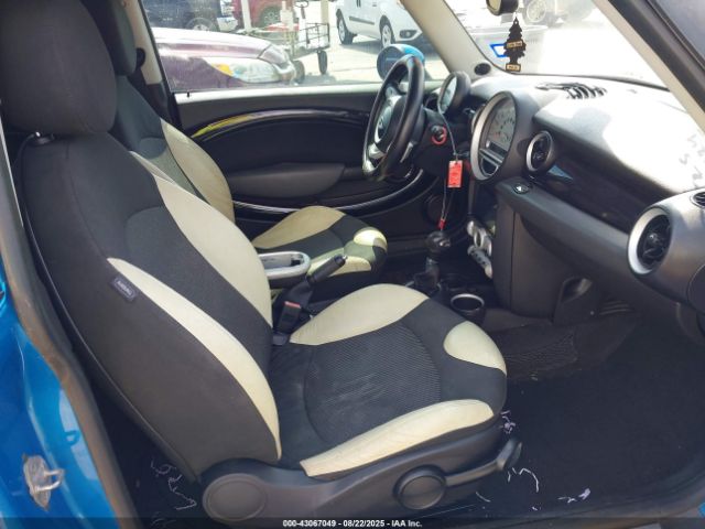 2009 MINI COOPER S CLUBMAN WMWMM33569TP93702 Photo 4