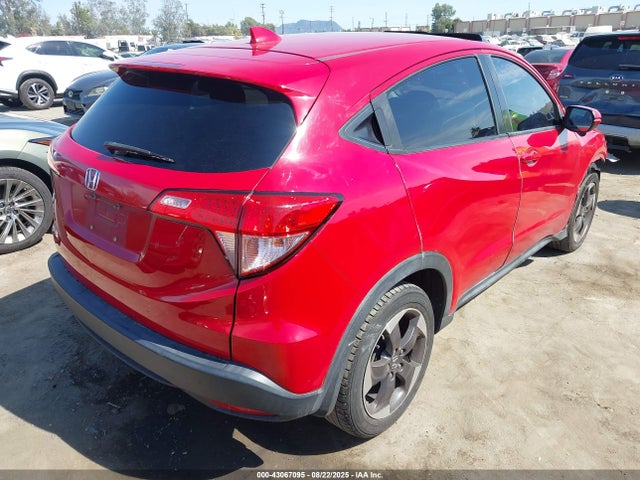 2018 HONDA HR-V 3CZRU5H55JG701813 Photo 3