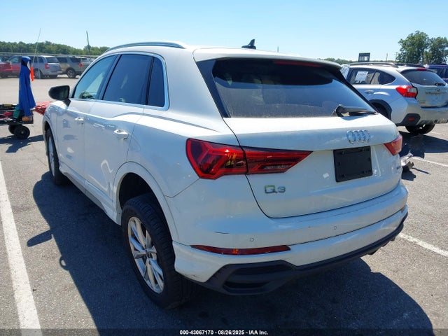 2023 AUDI Q3 WA1DECF31P1032007 Photo 2