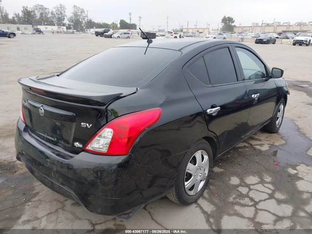 3N1CN7AP8FL955999 Nissan Versa