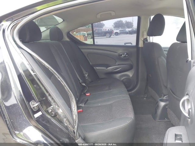 3N1CN7AP8FL955999 Nissan Versa
