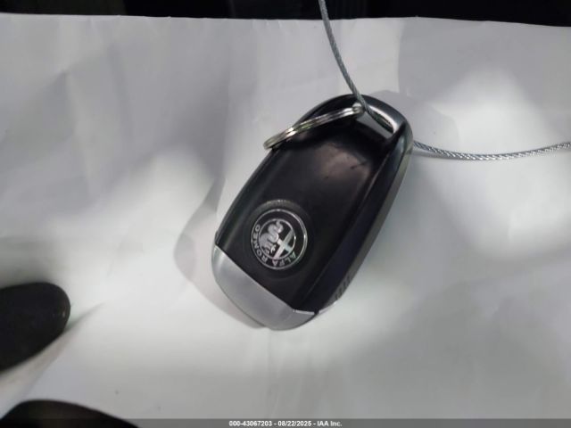 2018 ALFA ROMEO STELVIO ZASFAKBN2J7B79671 Photo 10