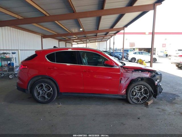 Alfa Romeo Stelvio 2018 ZASFAKBN2J7B79671 Image 14