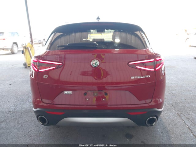 Alfa Romeo Stelvio 2018 ZASFAKBN2J7B79671 Image 17