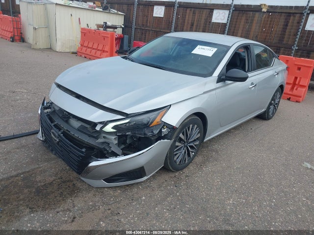 Nissan 2024 2024 1N4BL4DV3RN429149 Image 2