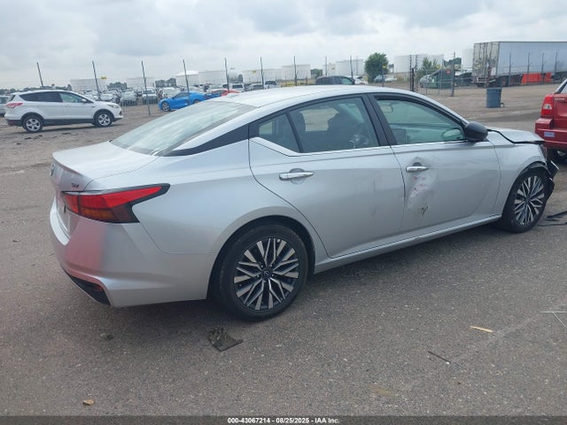 Nissan 2024 2024 1N4BL4DV3RN429149 Image 4