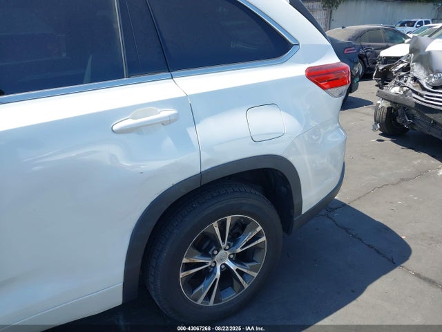 5TDZZRFH3JS244576 Toyota 2gr-fks