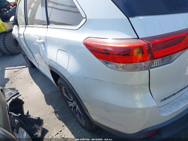 5TDZZRFH3JS244576 Toyota 2gr-fks