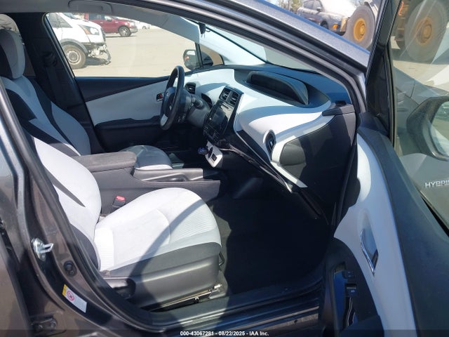 JTDKBRFU8H3034165 Toyota 2zr-fxe,1nm