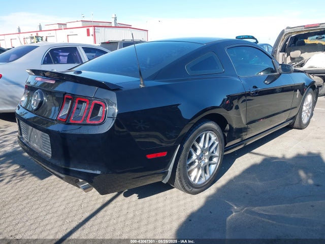 1ZVBP8AM6E5327532 Ford 2014
