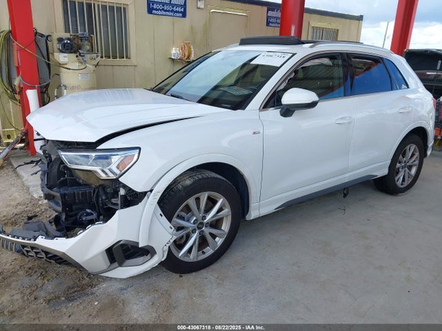 2023 AUDI Q3 WA1DECF32P1044196 Photo 1