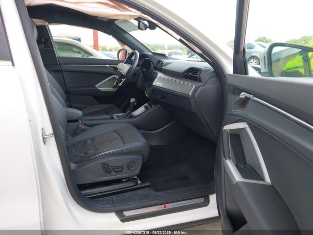2023 AUDI Q3 WA1DECF32P1044196 Photo 4