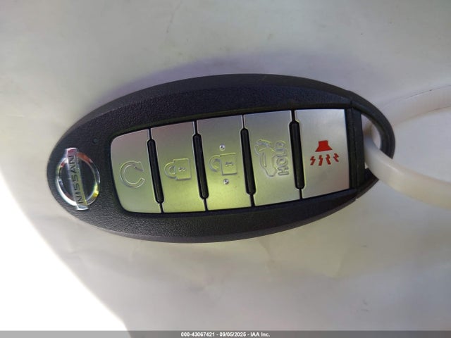 5N1AT2MT9LC800189 Nissan 2020