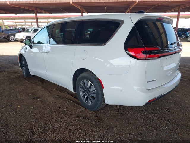 2023 CHRYSLER PACIFICA HYBRID 2C4RC1L70PR584090 Photo 2