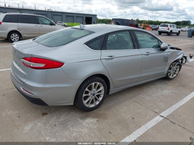 2020 FORD FUSION 3FA6P0LU9LR201460 Photo 3