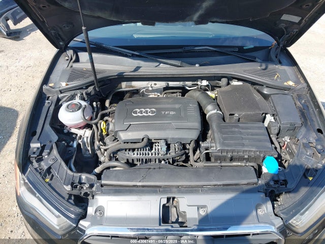 WAUB8GFFXG1054588 Audi A3