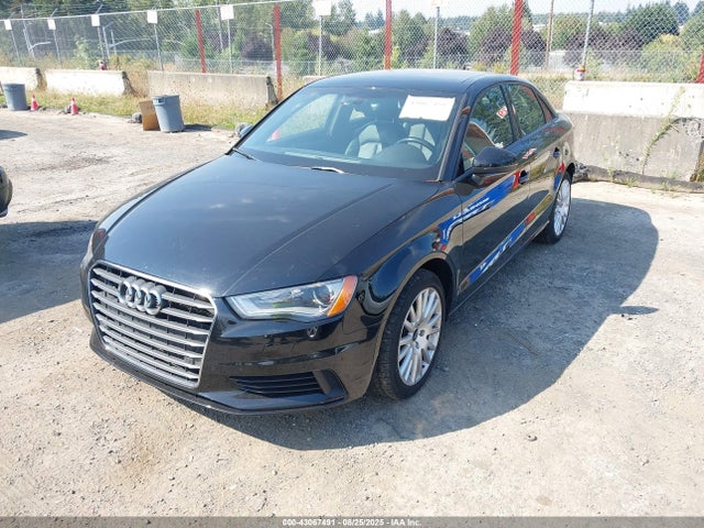 WAUB8GFFXG1054588 Audi A3