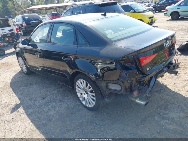 WAUB8GFFXG1054588 Audi A3