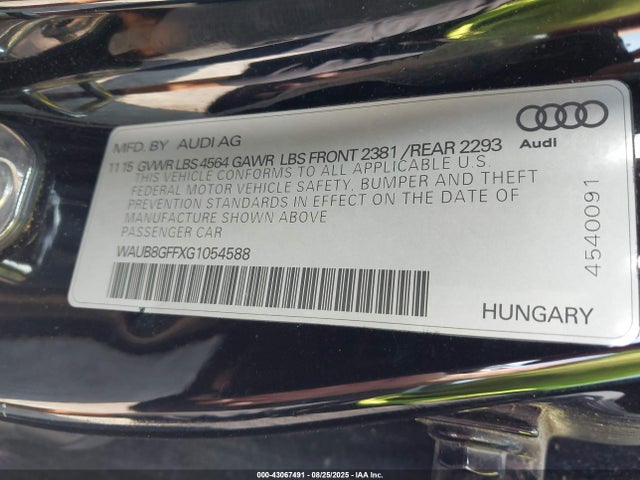 WAUB8GFFXG1054588 Audi A3