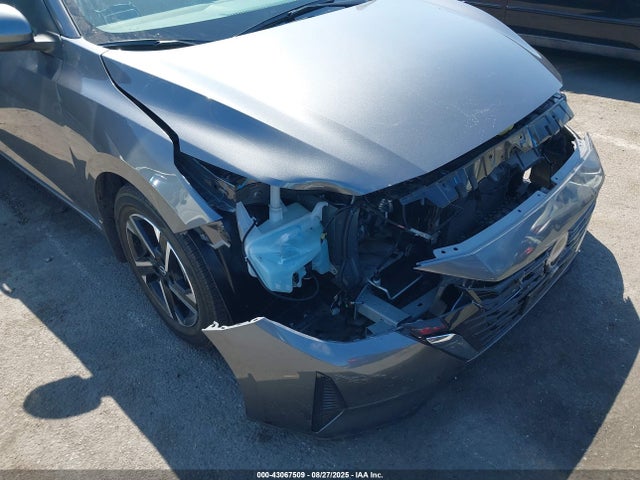 3N1AB8CV0SY229665 Nissan 2025