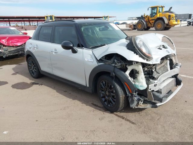 2018 MINI HARDTOP WMWXU3C59J2F51335