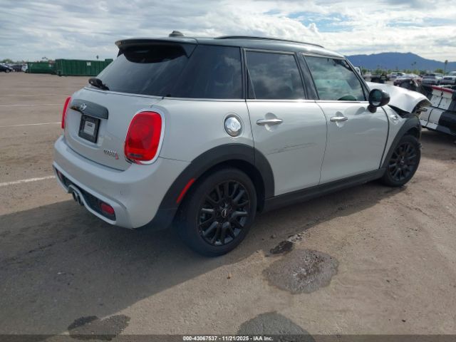 2018 MINI HARDTOP WMWXU3C59J2F51335 Photo 3