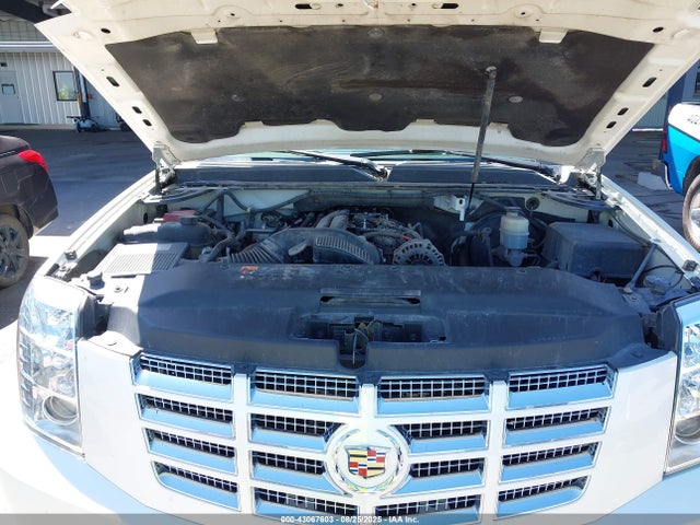 2010 CADILLAC ESCALADE 1GYUKBEF4AR215666 Photo 9