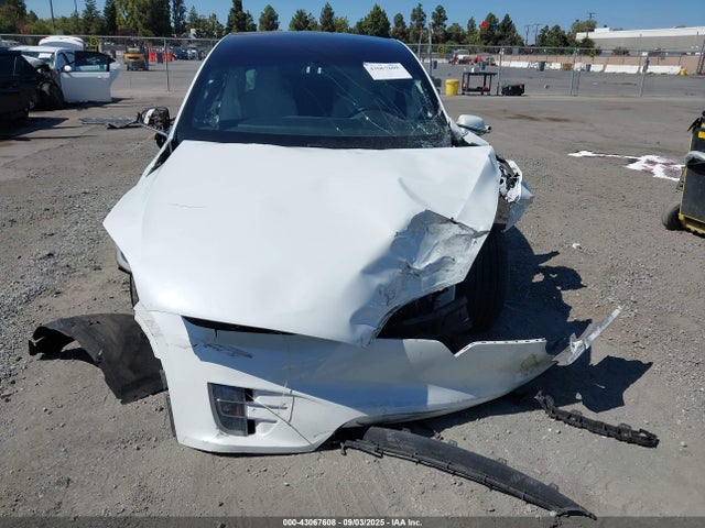 5YJXCBE46GF018172 Tesla MODEL X
