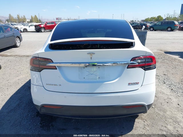 5YJXCBE46GF018172 Tesla MODEL X