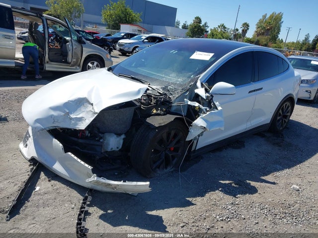 2016 TESLA MODEL X 5YJXCBE46GF018172 Photo 1