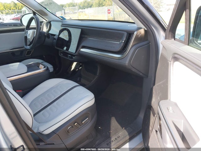 Rivian 2024 2024 7PDSGABL9RN035078 Image 5