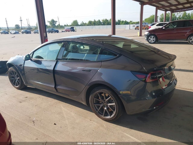 5YJ3E1EA9PF486163 Tesla MODEL 3