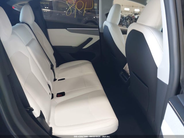 2026 TESLA MODEL Y 7SAYGDEE7TF387729 Photo 7