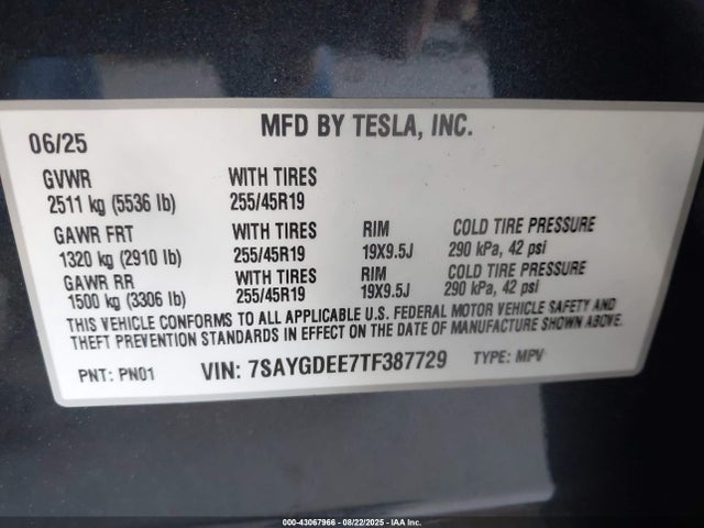 2026 TESLA MODEL Y 7SAYGDEE7TF387729 Photo 8