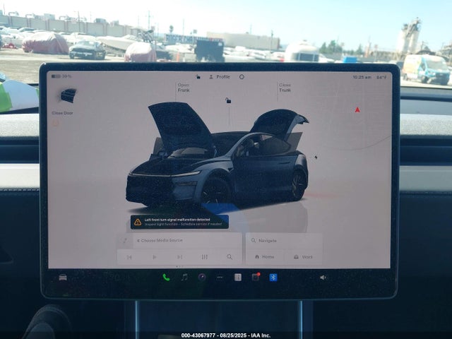 Tesla Model Y Rwd 2026 7SAYGDED9TF404831 Image 15