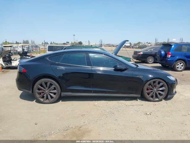 Tesla MODEL S 2014 5YJSA1H26EFP63831 Image 13