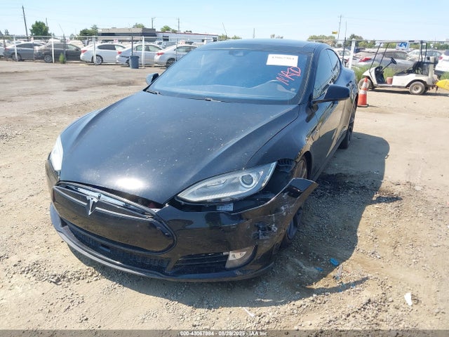 Tesla MODEL S 2014 5YJSA1H26EFP63831 Image 2