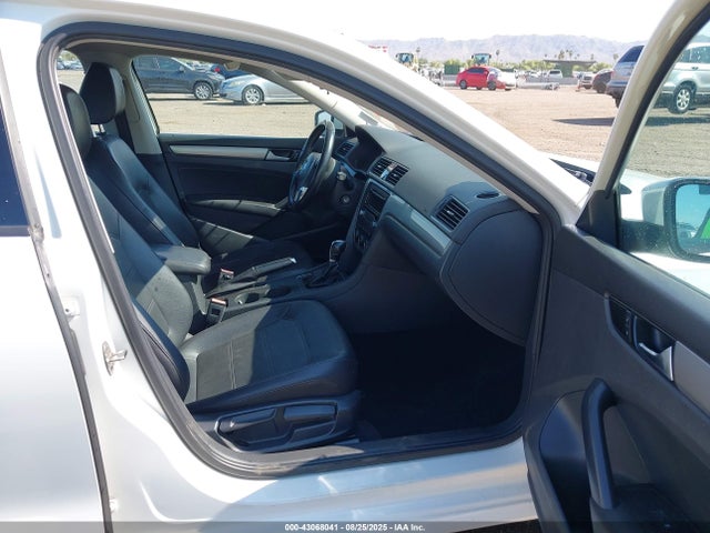 1VWAT7A32FC024107 Volkswagen Passat