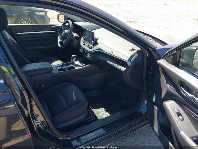 1N4BL4DW1KN300681 Nissan Altima