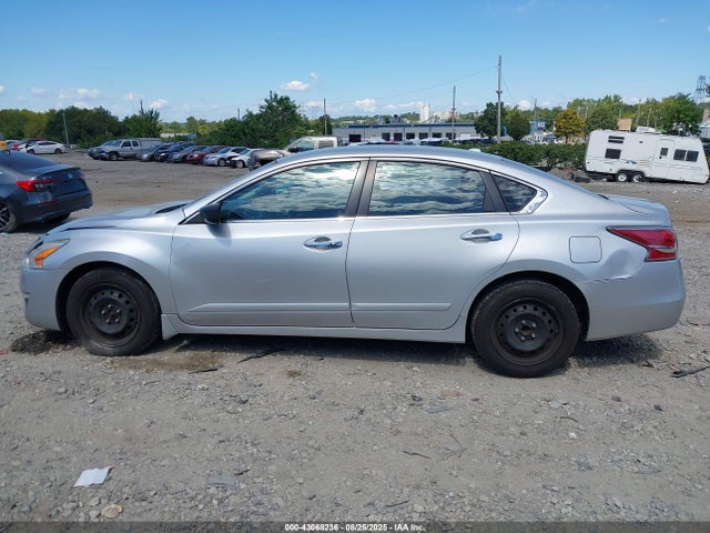 Nissan Altima 2015 1N4AL3AP4FN356137 Image 14
