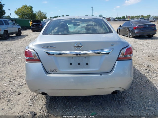 Nissan Altima 2015 1N4AL3AP4FN356137 Image 16