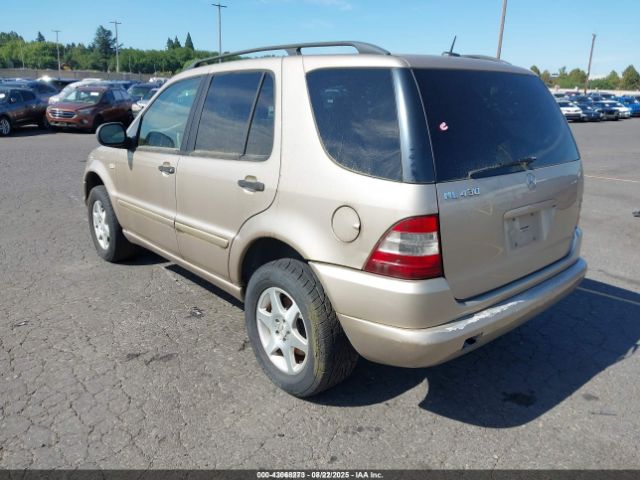 2001 MERCEDES-BENZ ML 430 4JGAB72EX1A256590 Photo 2