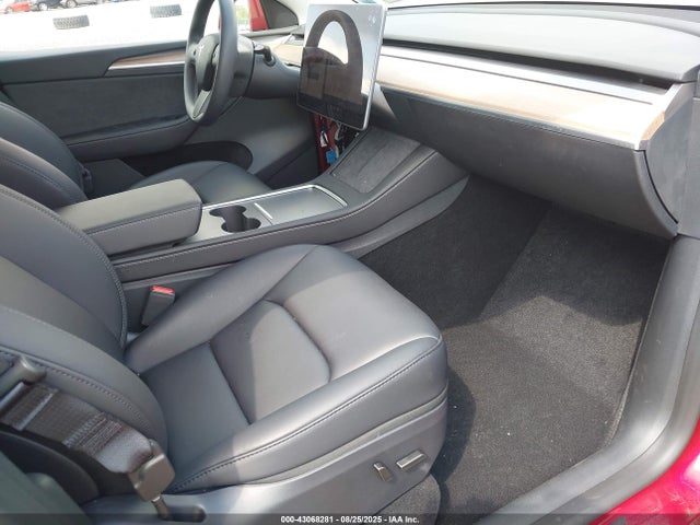 2025 TESLA MODEL Y 7SAYGDED5SF250598 Photo 4