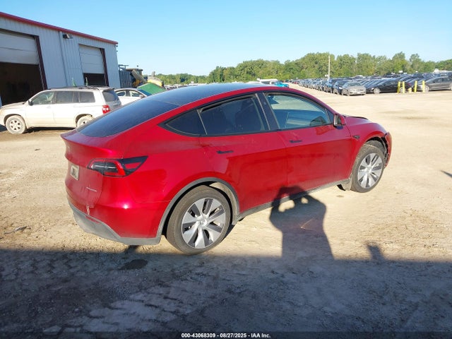 2024 TESLA MODEL Y 7SAYGDEE5RA272374 Photo 3