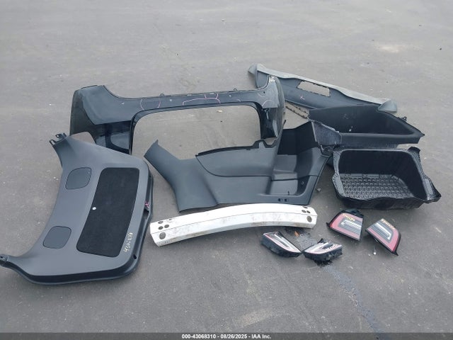 7SAYGDEFXNF438720 Tesla Model Y