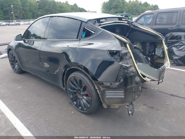2022 TESLA MODEL Y 7SAYGDEFXNF438720 Photo 2