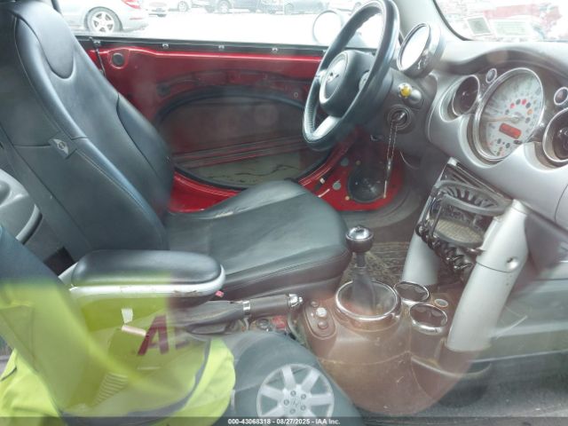 2006 MINI COOPER WMWRC33506TK66713 Photo 4