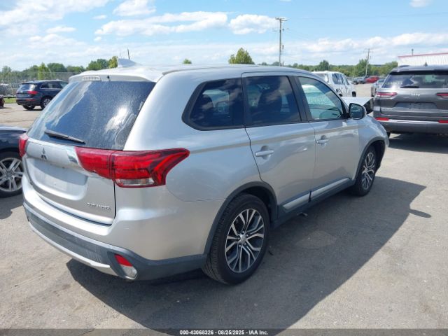 2018 MITSUBISHI OUTLANDER JA4AD3A36JJ001808 Photo 3