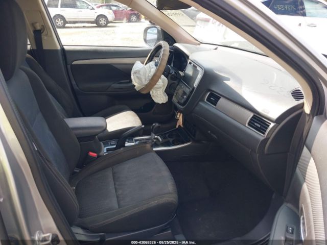 2018 MITSUBISHI OUTLANDER JA4AD3A36JJ001808 Photo 4