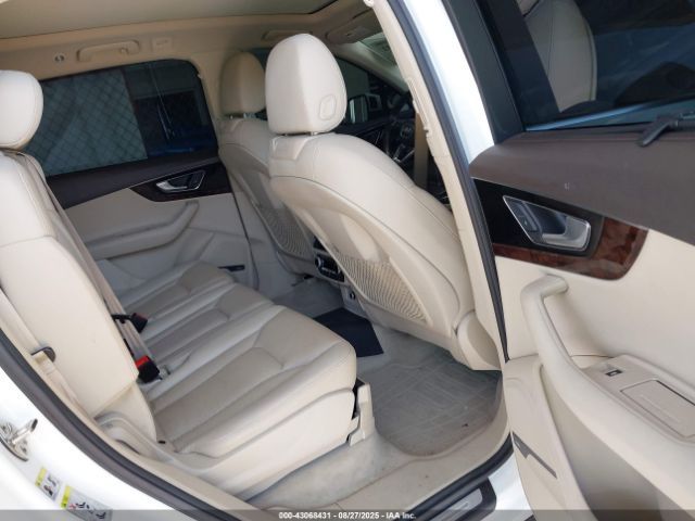 2019 AUDI Q7 WA1VAAF76KD018053 Photo 7